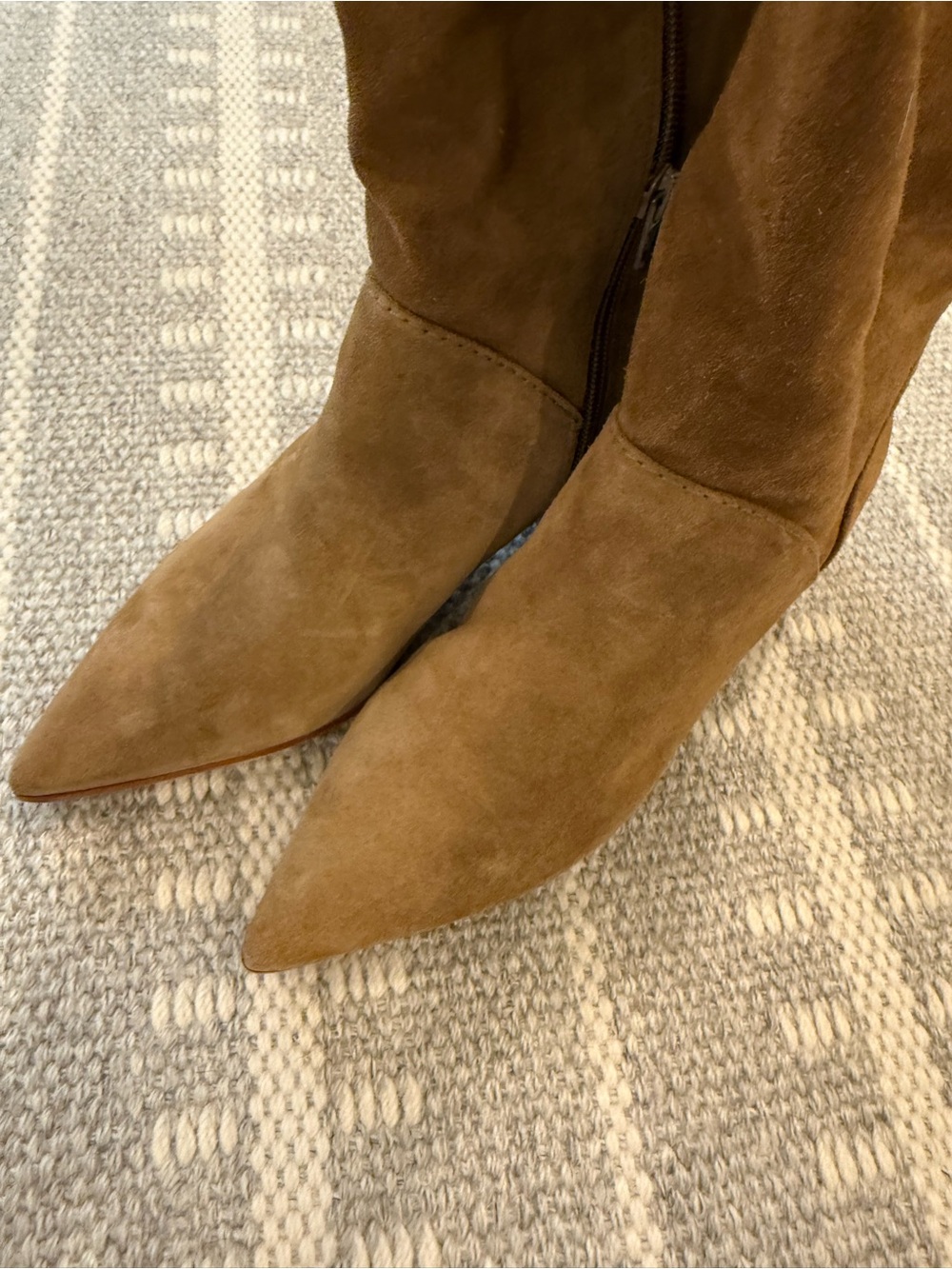NWOT Bernardo Size 7 Suede Knee Boots in Cognac Brown - Picture 8 of 10